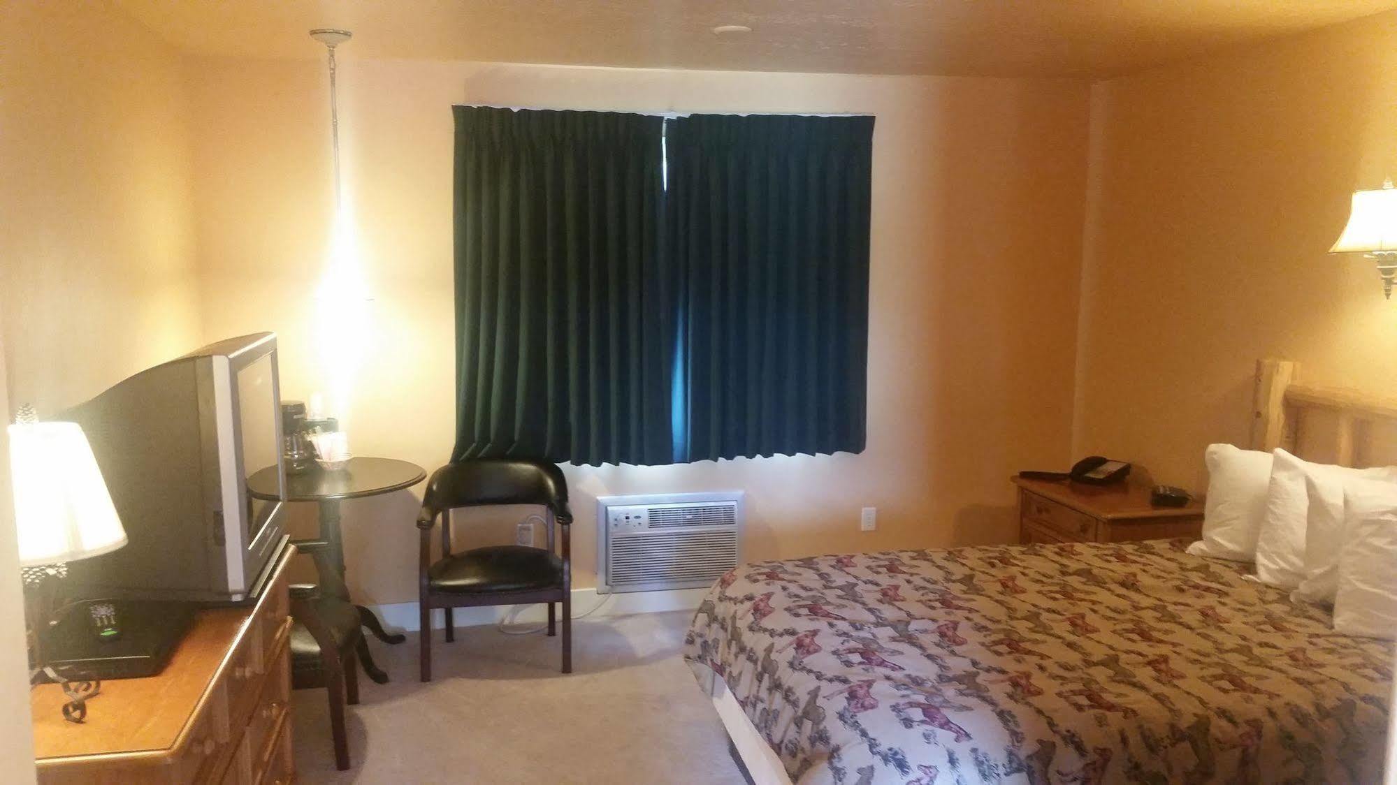 Teton Valley Motel ビクター エクステリア 写真